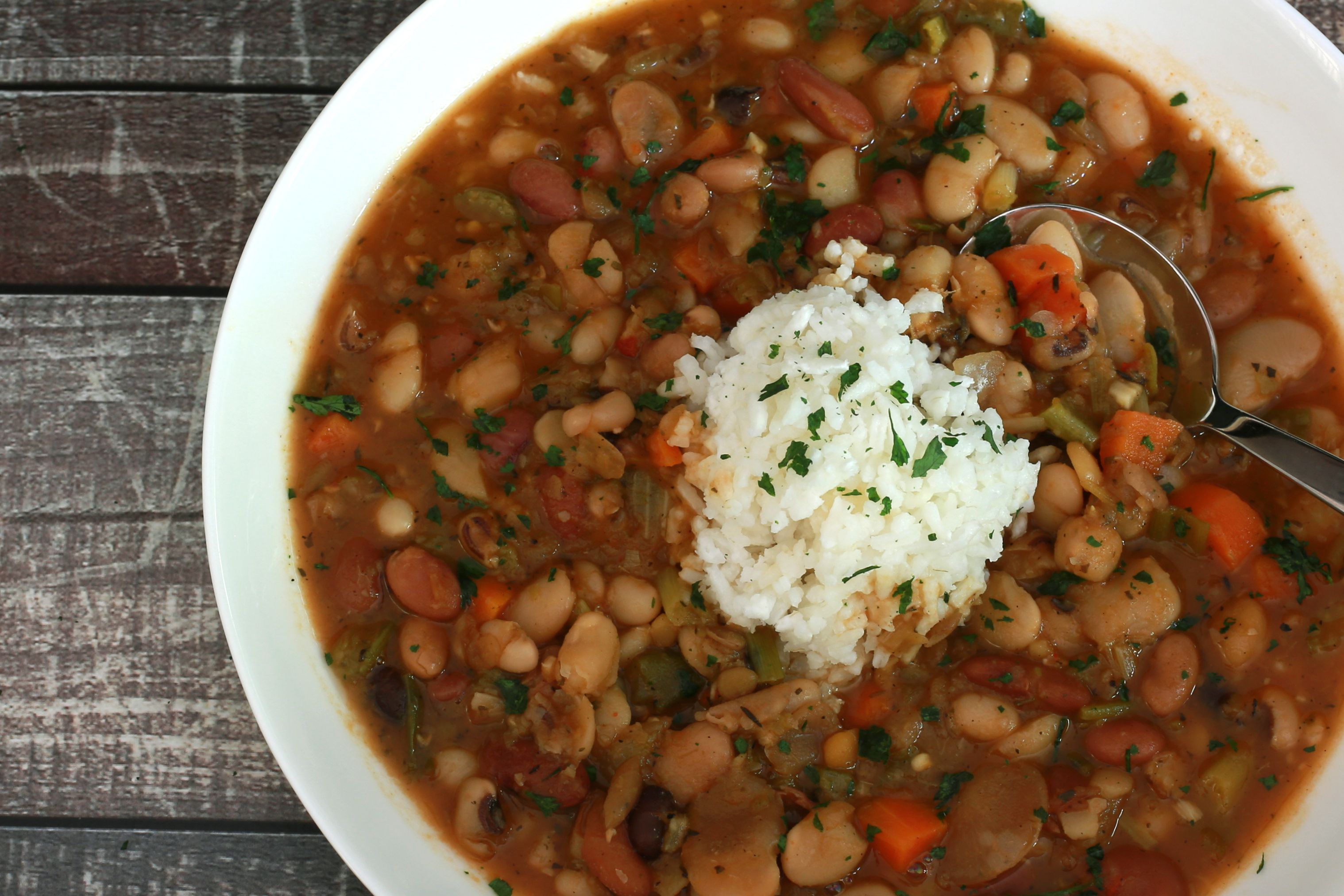 Hearty 10 Bean Soup Recipe: Easy and Delicious