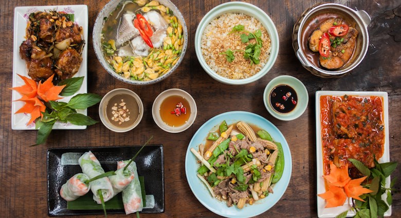 10 Famous Traditional Vietnamese Food You Should Try In Vietnam