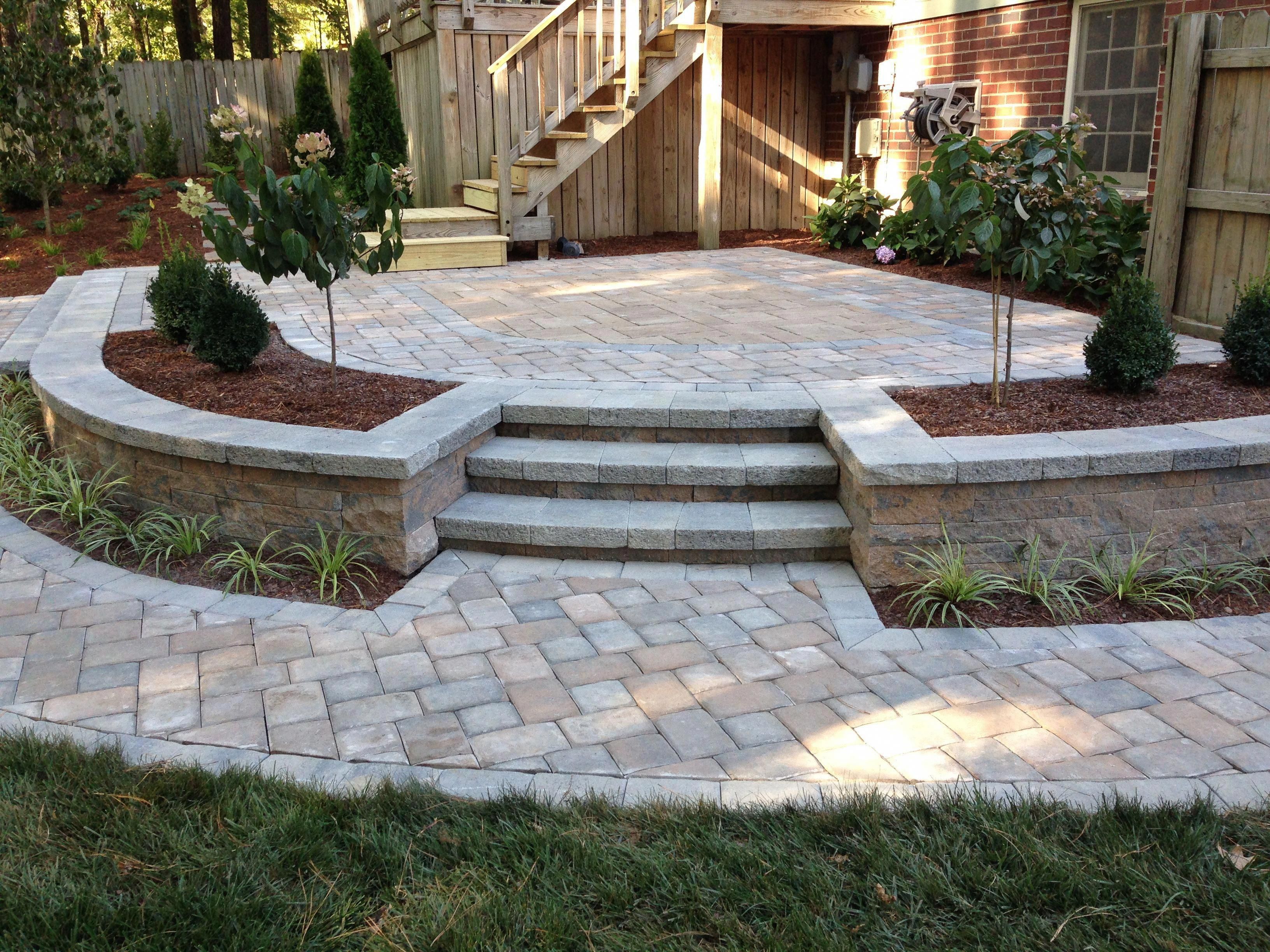 10 Tips And Tricks For Paver Patios Diy Patio Landscaping Patio