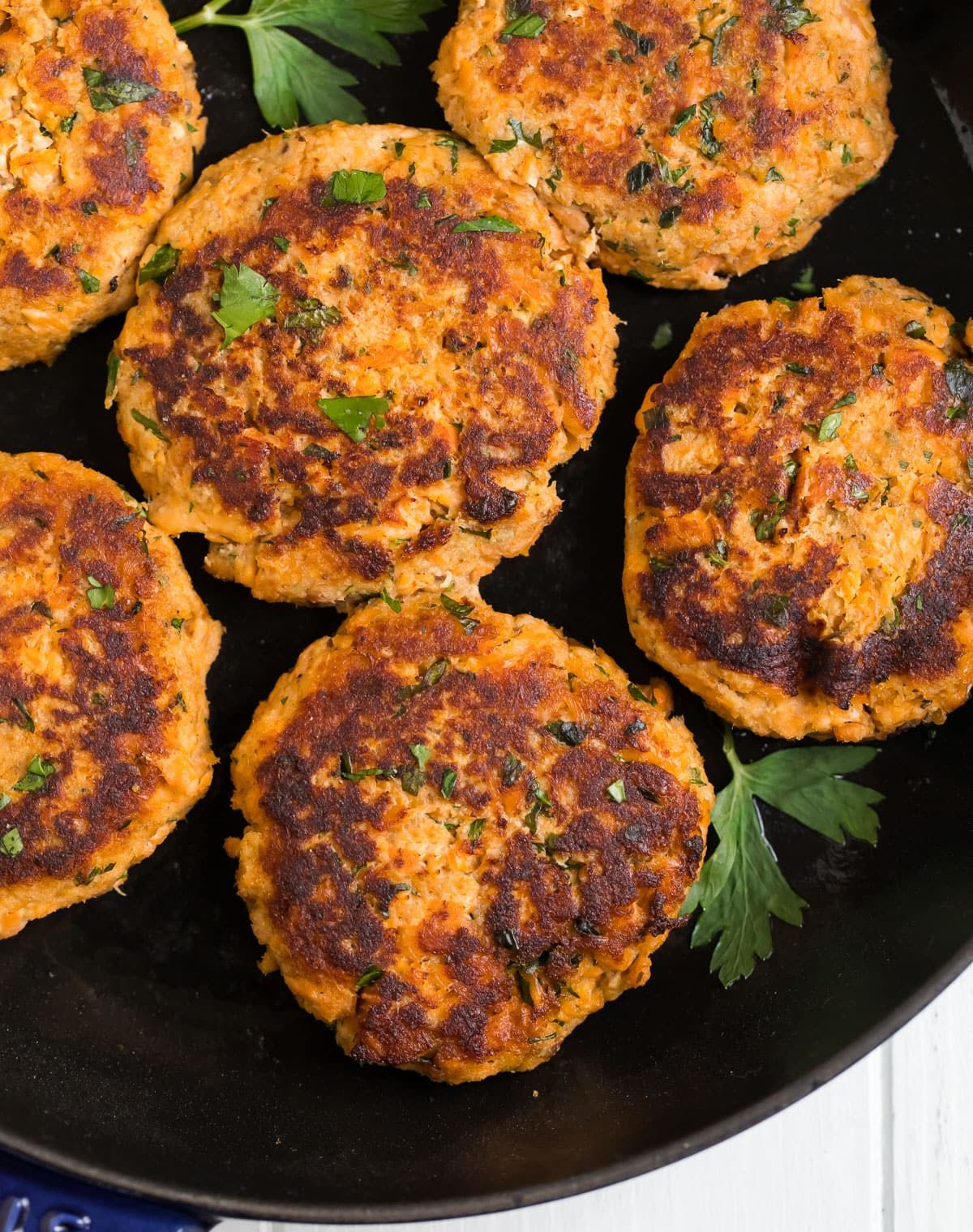 15 Salmon Patties From Canned Salmon You Can Make In 5 Minutes Easy