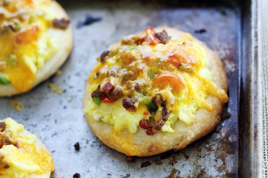 21 Breakfast Pizzas That Ll Make Your Morning Better Huffpost