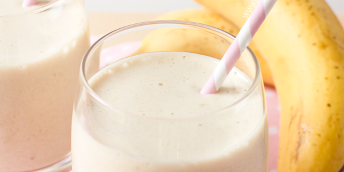 3 Ingredient Healthy Vanilla Banana Milkshake