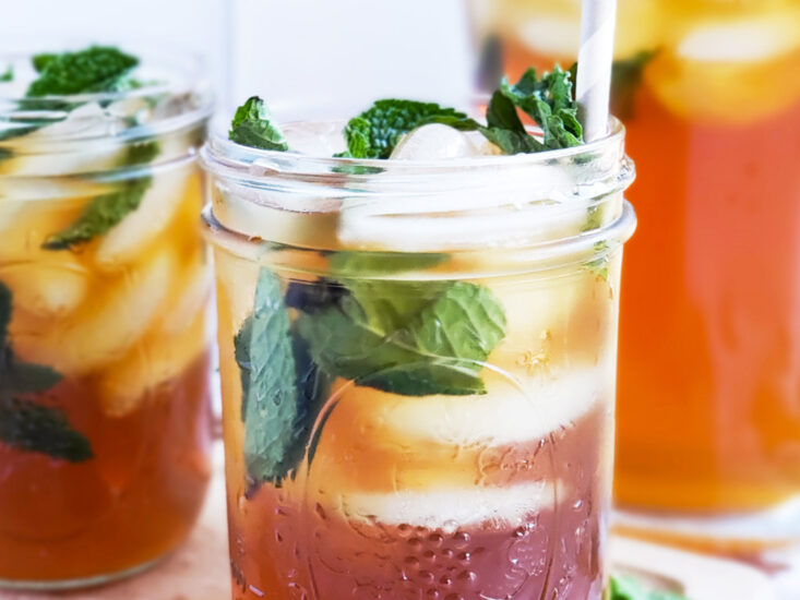 9 Mediterranean Diet Drink Recipes For Healthier Sips