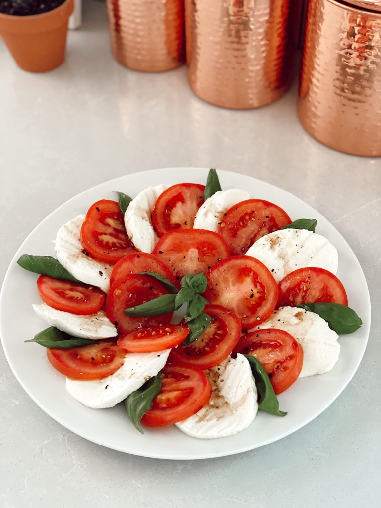 A Quick Easy Recipe For Caprese Salad The Gr Guide