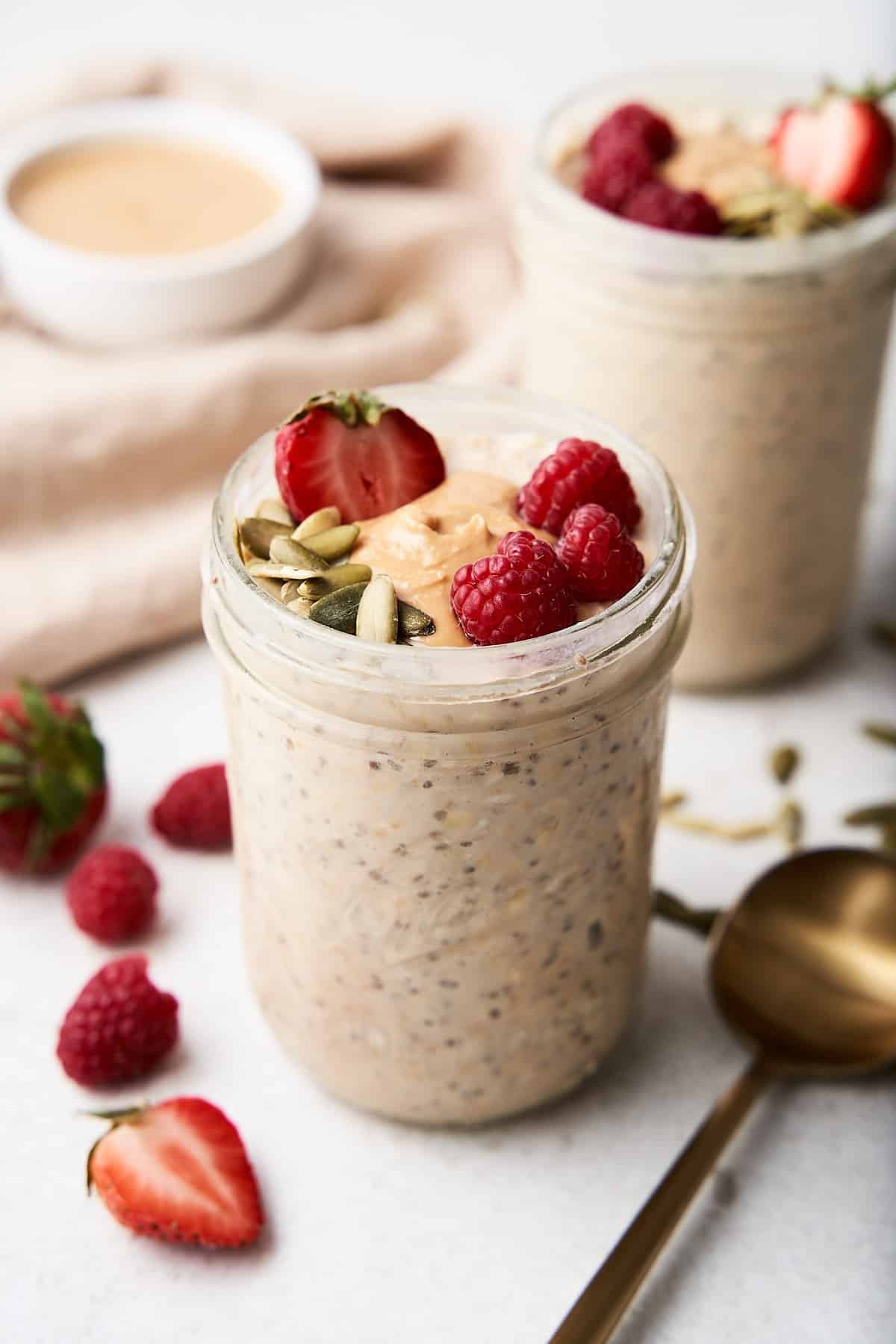 A Super Easy To Make Vegan Overnight Oats That Is High In Protein To