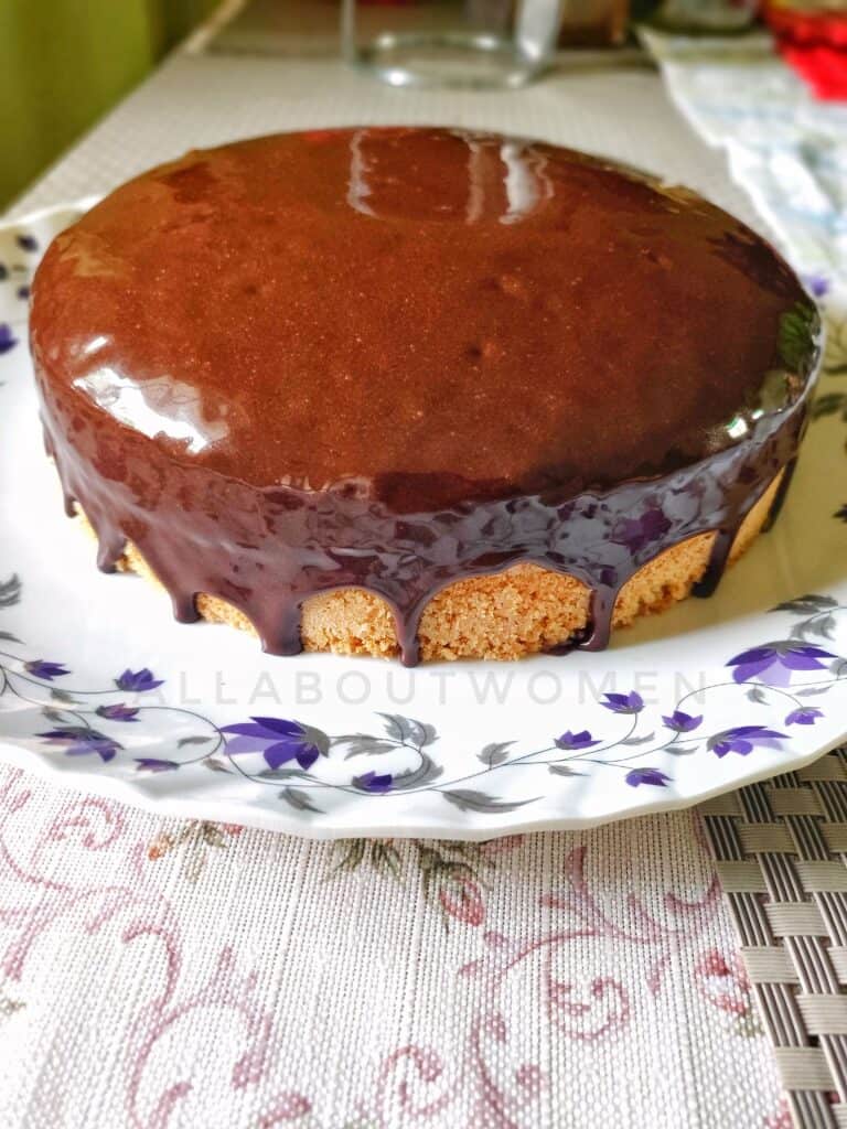 Almond Cake With Choco Honey Glaze Spicensweet