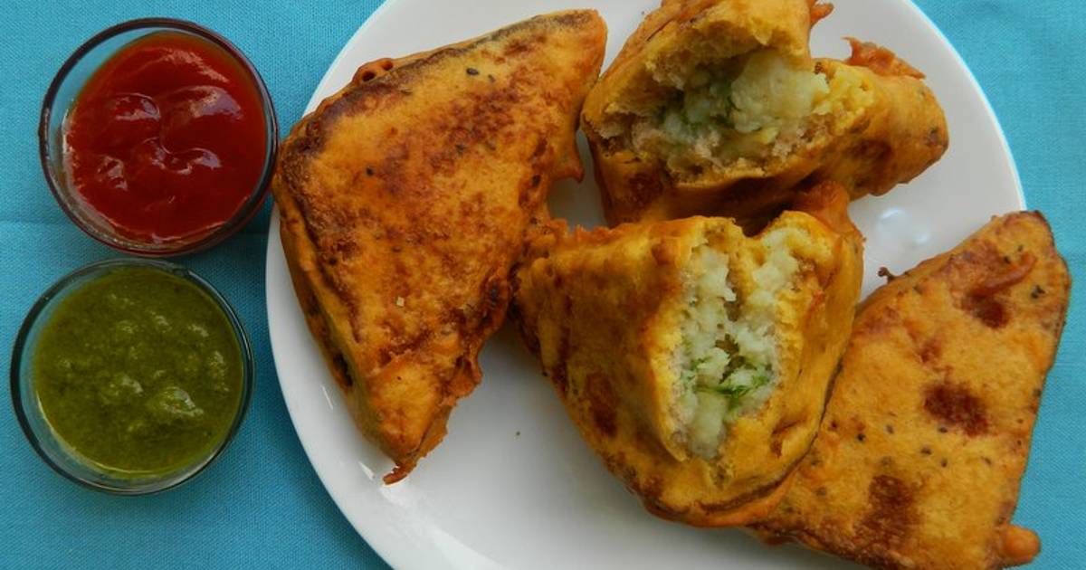 Aloo Bread Pakora Recipe Bread Pakora With Stuffed Potato Vegecravings