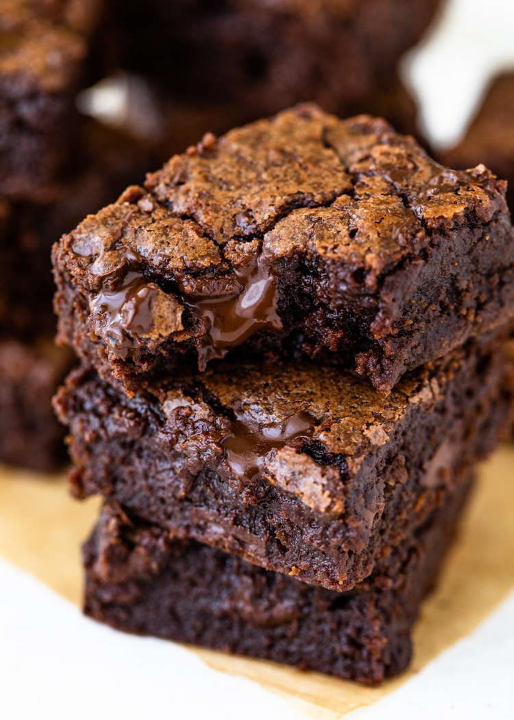 An Easy Recipe For Homemade Fudgy Brownies Made In One Bowl With Just A