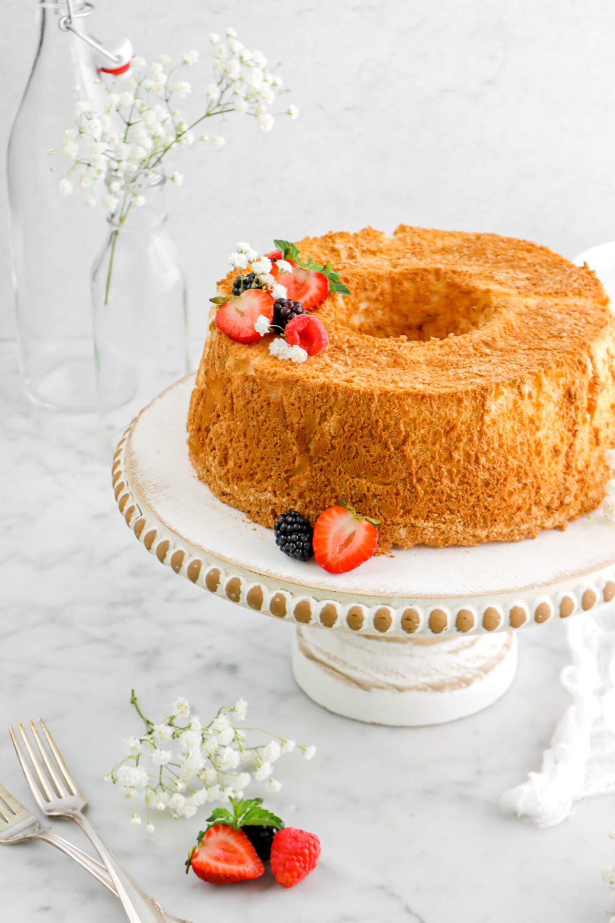 3 Irresistible Angel Food Cake Recipes You Must Try