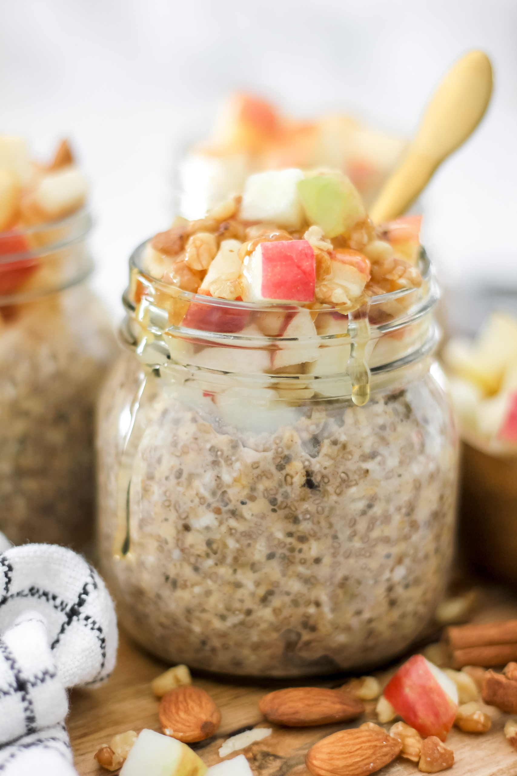 Apple Cinnamon Overnight Oats With Chia Seeds The Seasoned Skillet