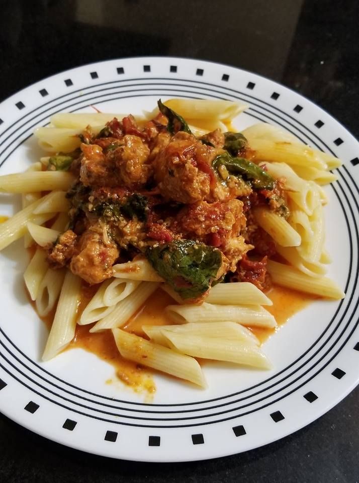 Asiago Chicken Pasta With Sun Dried Tomatos And Spinach So Good