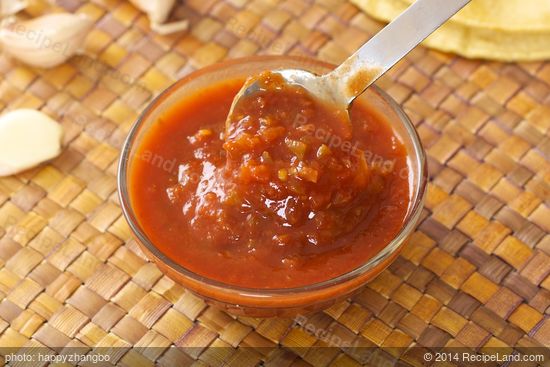 Basic Fresh Tomato Picante Sauce Recipe Cdkitchen Com