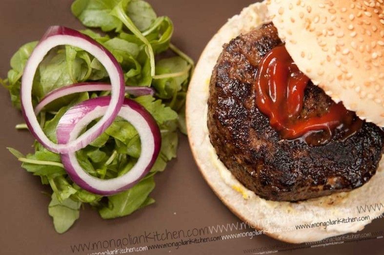 5 Easy Steps to the Perfect Beefburger at Home