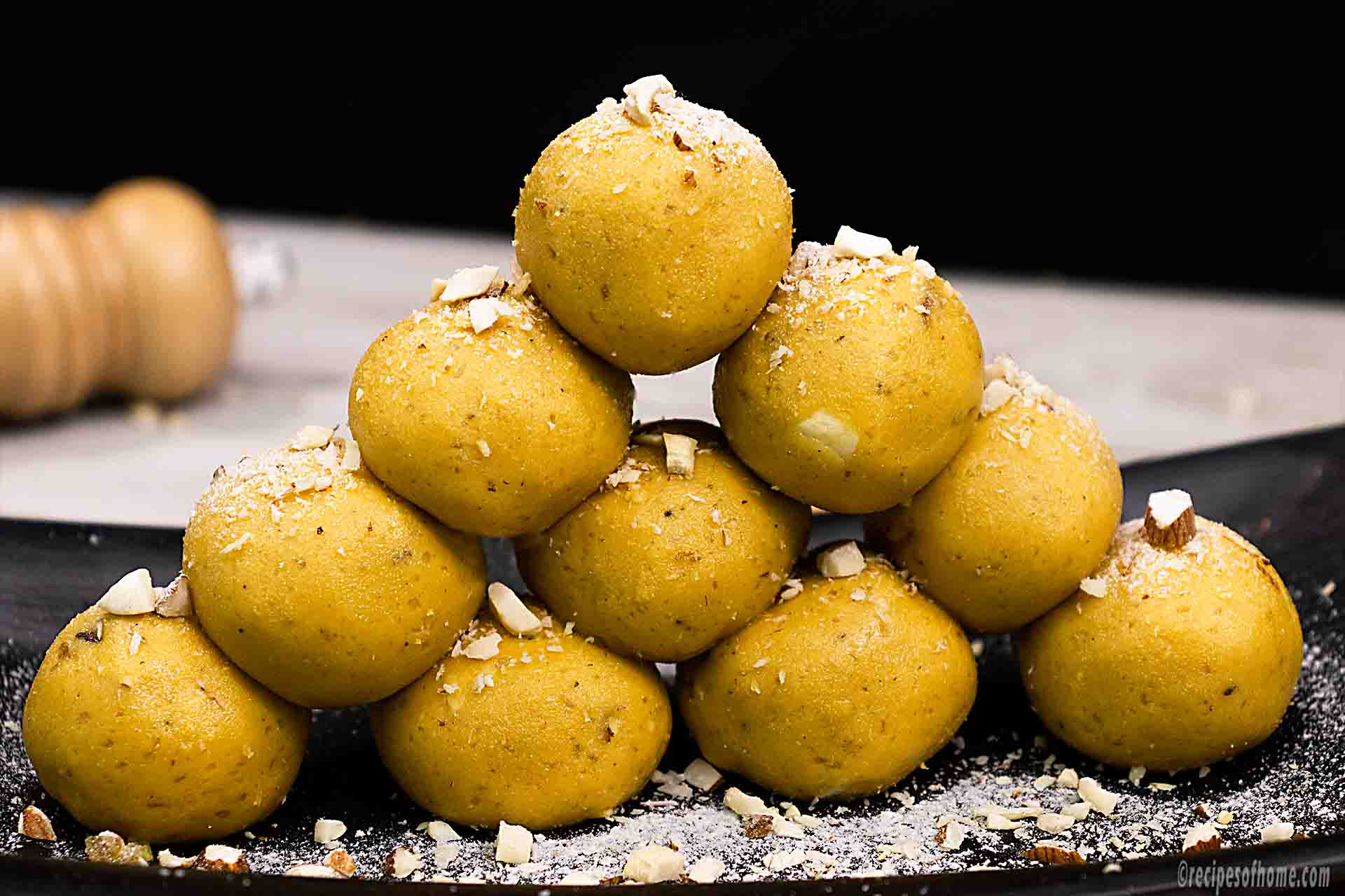 Besan Ladoo Recipe How To Make Besan Ladoo Video Rachna S Kitchen