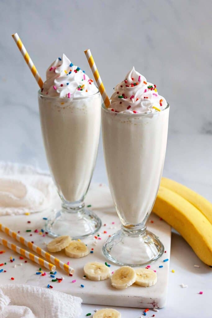 Best Ever Banana Milkshake Recipe Foodtasia