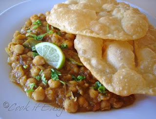 5 Easy Steps to Perfect Bhature at Home