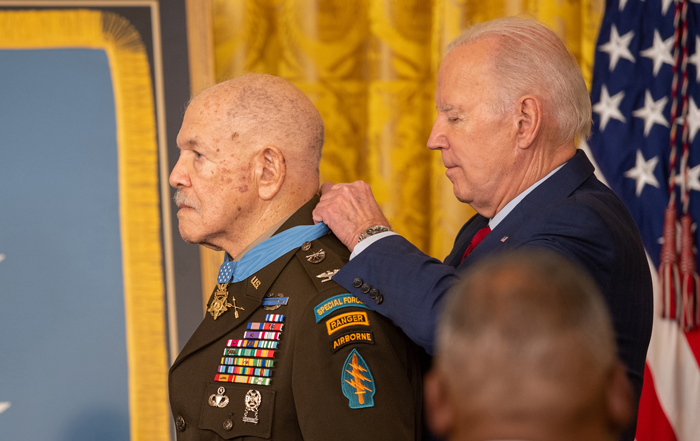 Biden Presents Medal Of Honor To Special Forces Soldier Amp Gt U S Department Of Defense Amp Gt Defense