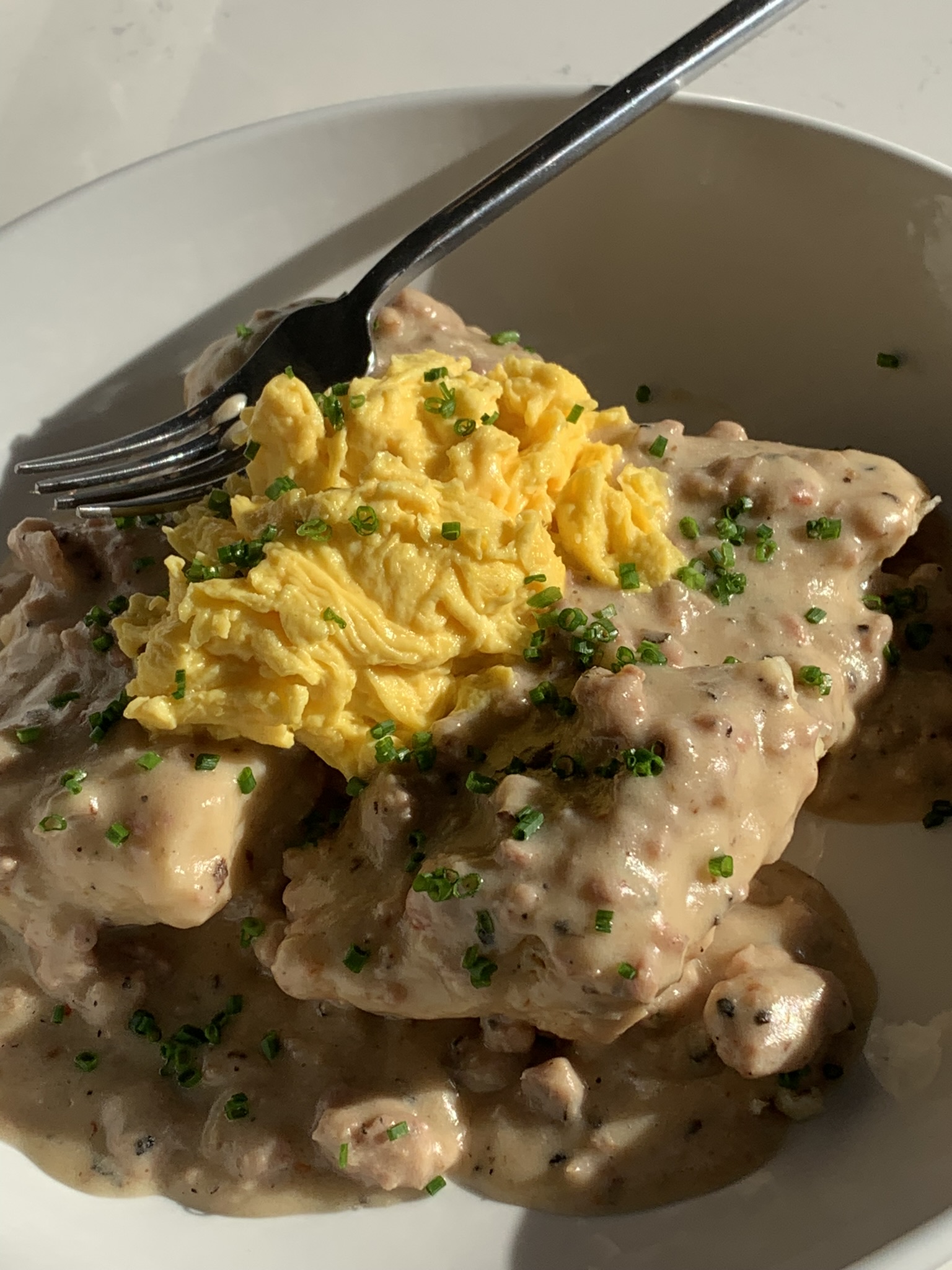 5 Simple Steps to Perfect Biscuits and Gravy