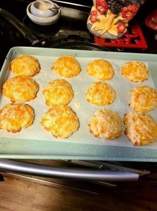 Cheddar & Scallion Biscuits: Easy, Delicious Recipe