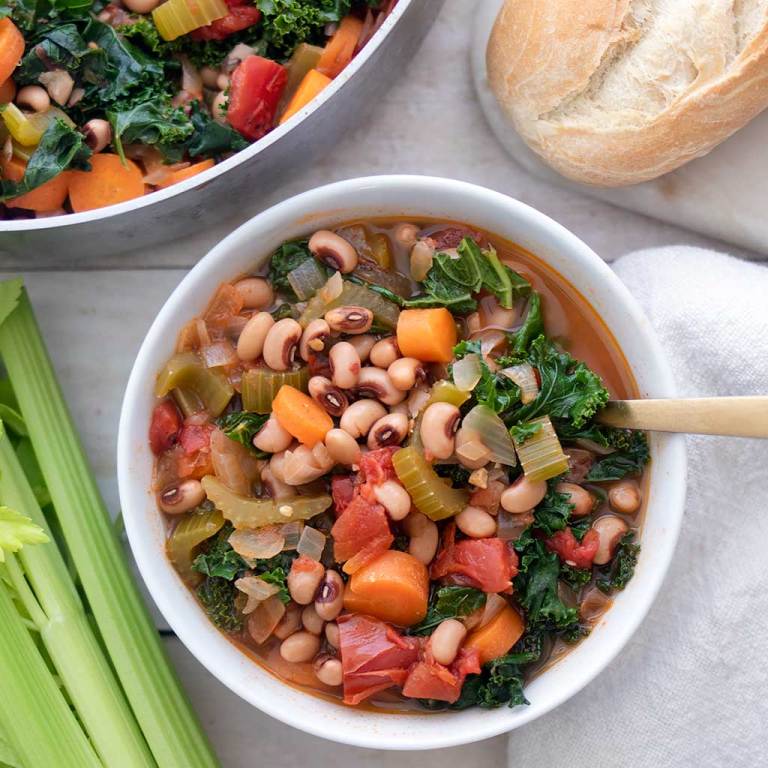 Black Eyed Pea Chili Hearty Vegan And Glutenfree