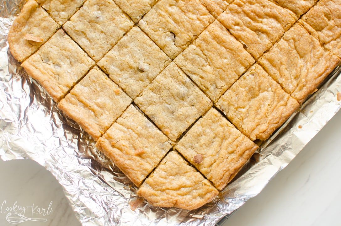 Blondie Brownies Table For Two Recipe Blondie Brownies Baked Blondies Blonde Brownie Recipe