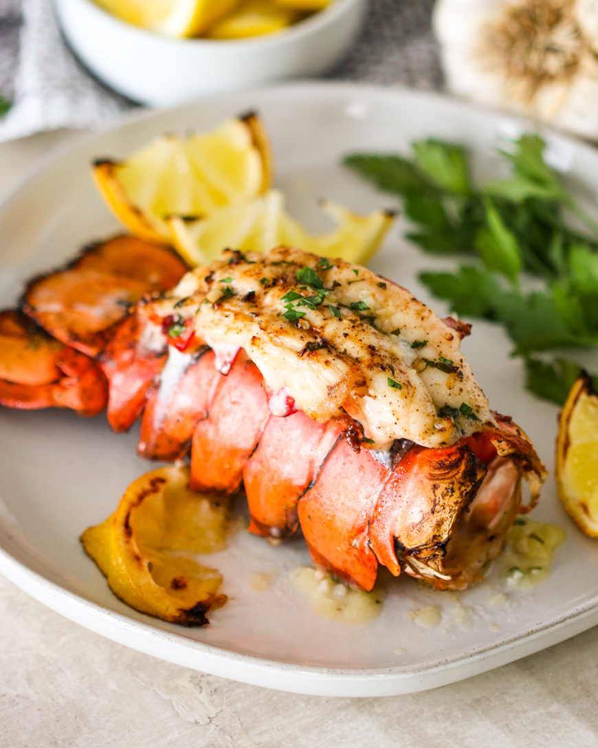 Broiled Lobster Tail With Garlic Butter Ricomoren