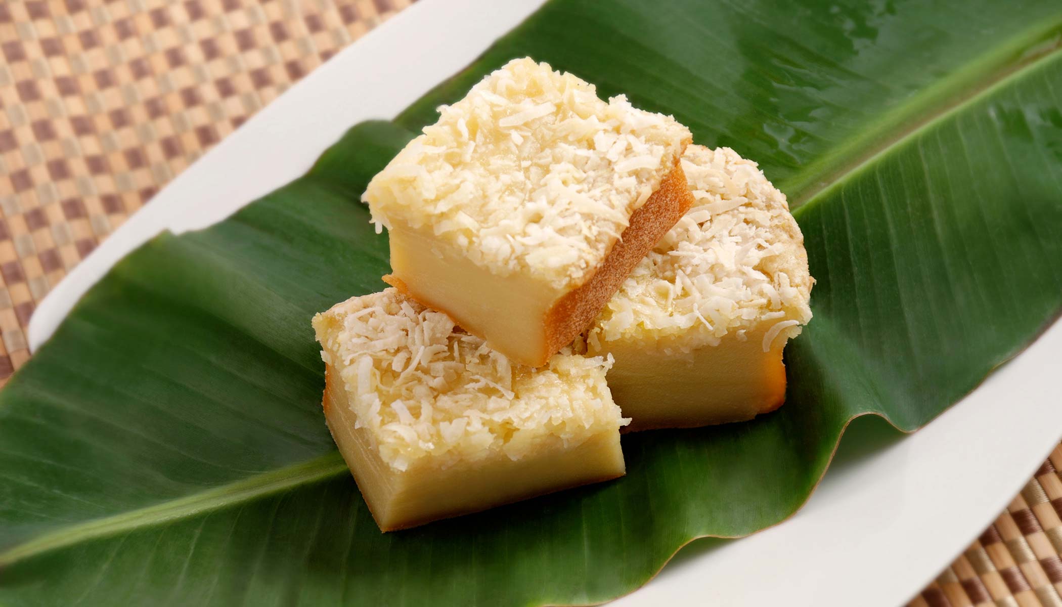 Butter Mochi Http Www Zojirushi Com Recipes Butter Mochi Just Desserts Delicious Desserts