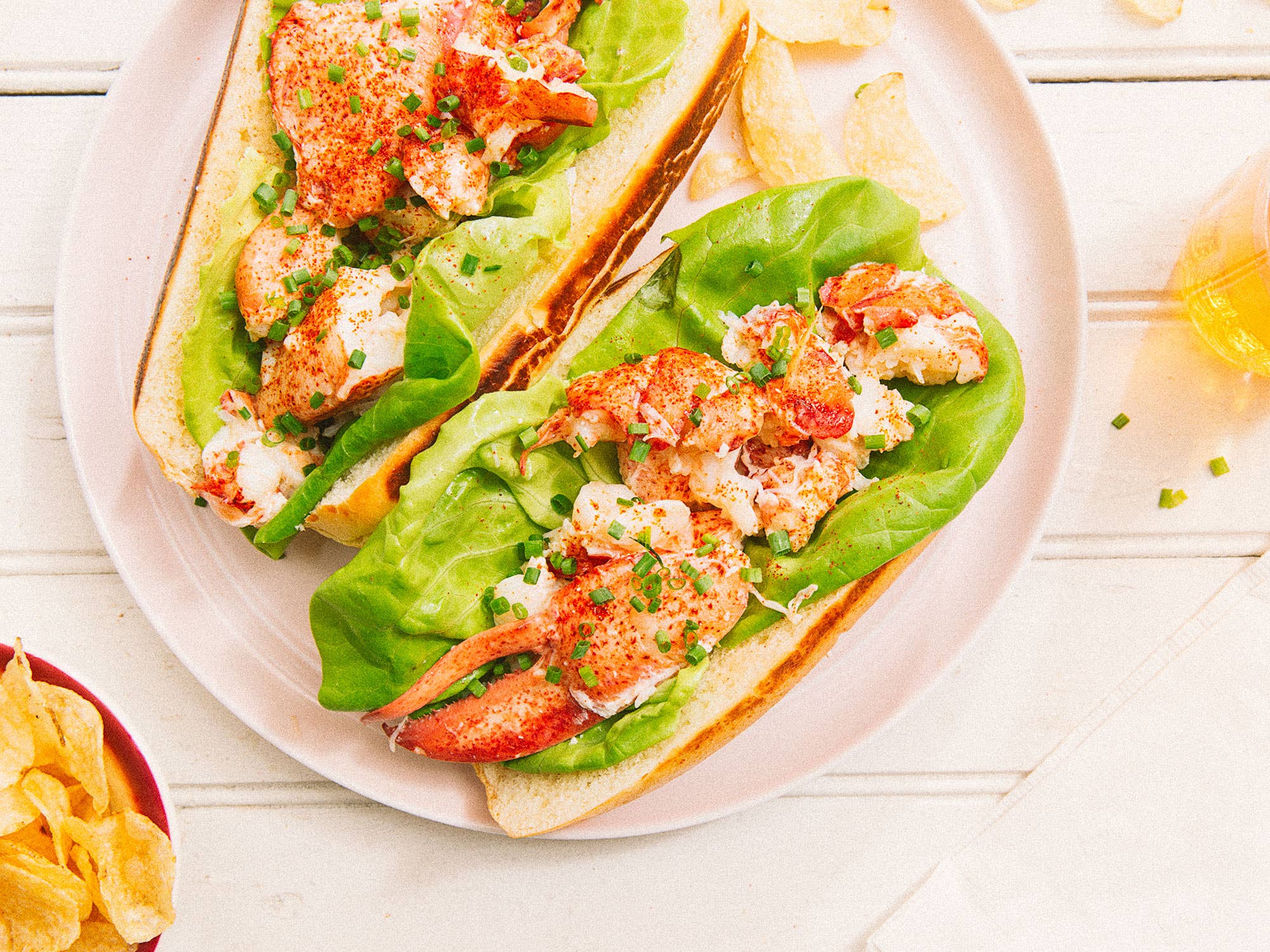 Can T Go Wrong With A Connecticut Style Lobster Roll Recipe Lobster