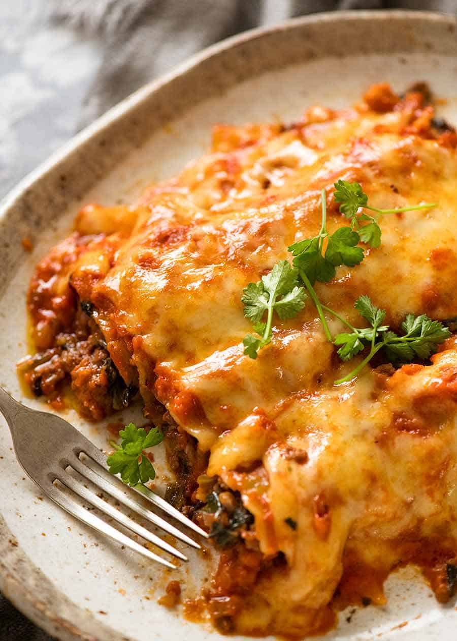 Cannelloni With Beef And Spinach Recipe Recipes Cannelloni Recipes