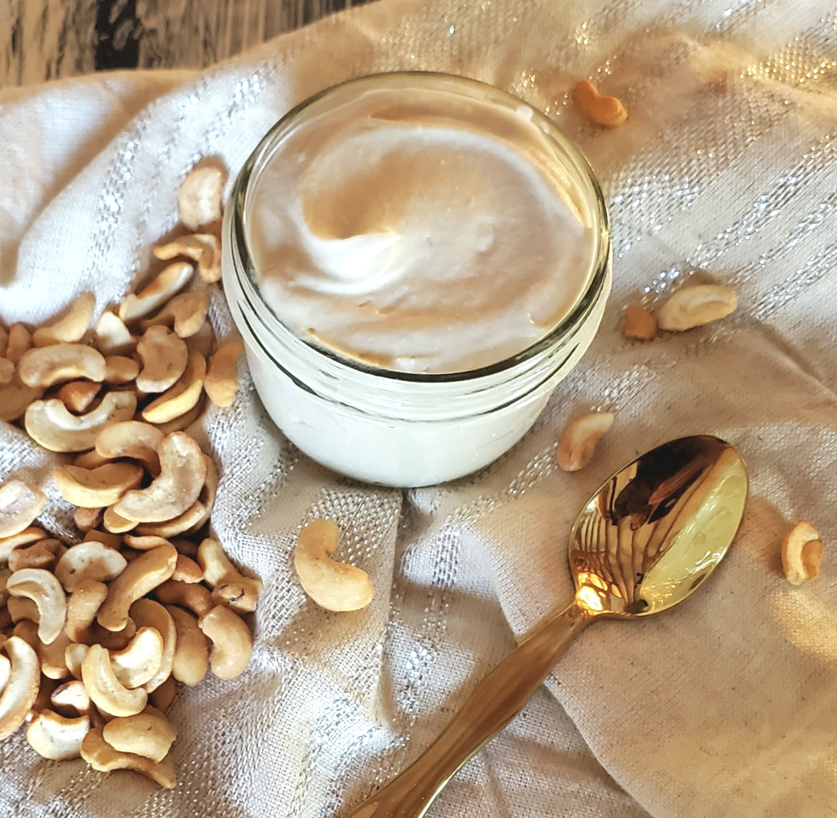 Cashew Cream Recipe: Easy, Dairy-Free Delight