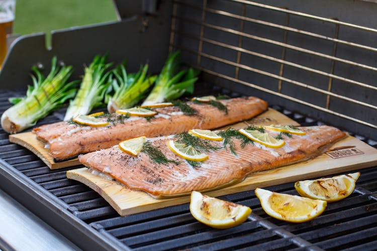 Cedar Plank Salmon 5 Steps To Planked Salmon Weber Grills Weber Com