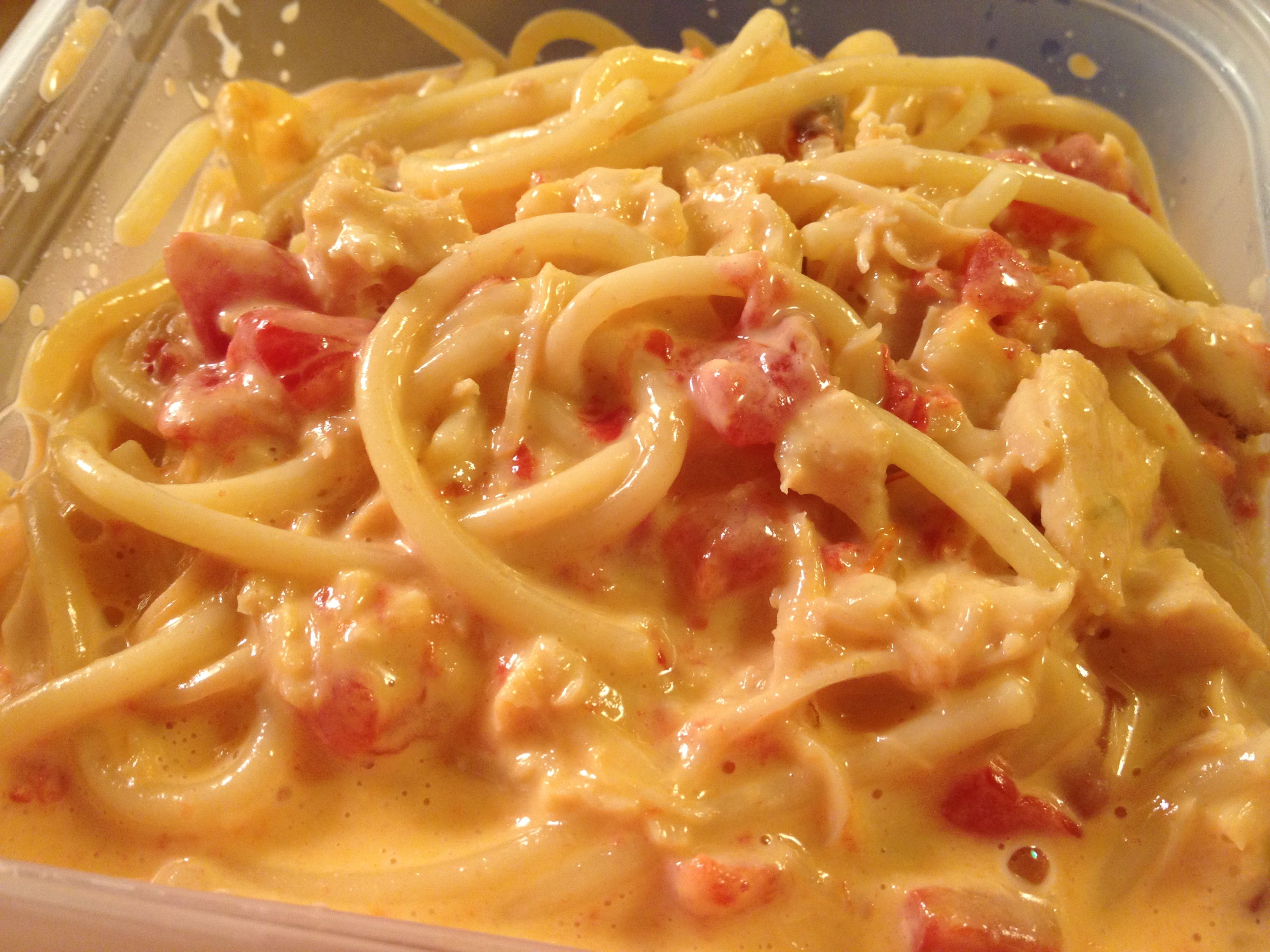 Cheesy Chicken Spaghetti Only Four Ingredients Chicken Velveeta