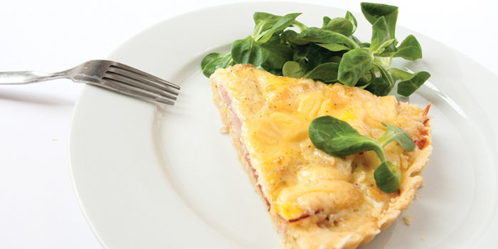 Cheesy Quiche Recipe: Simple and Delicious!