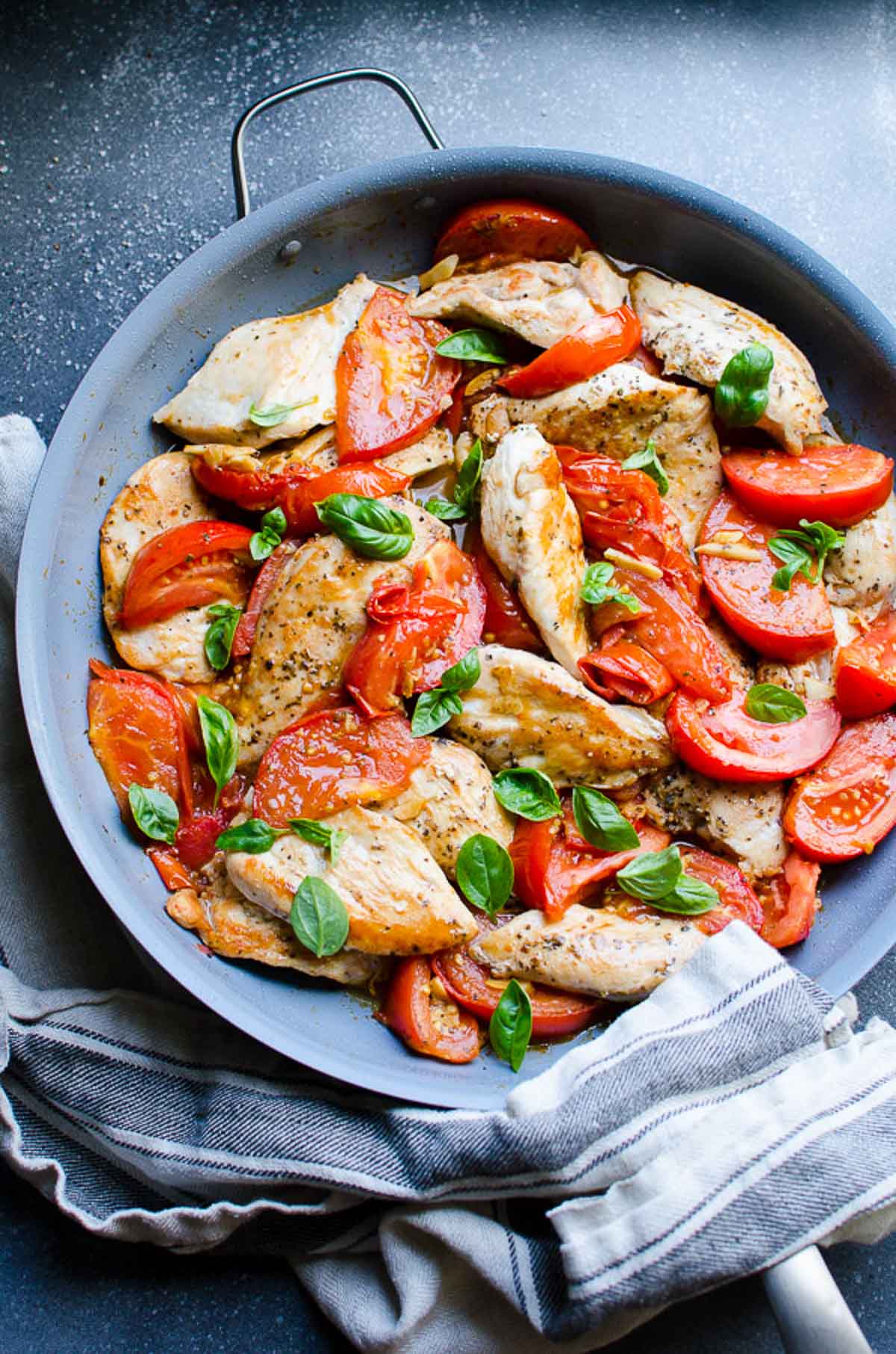 Savor the Flavor: Chicken with Tomatoes, Mushrooms, and Onions