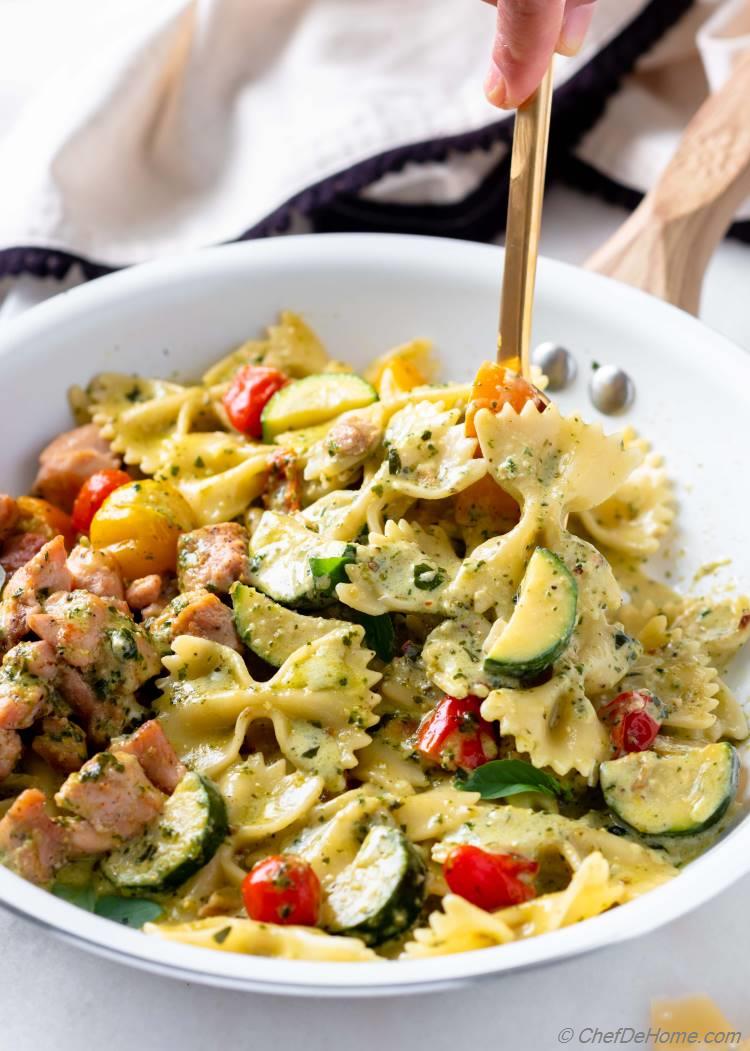 Chicken Pesto Pasta Recipe Chefdehome Com