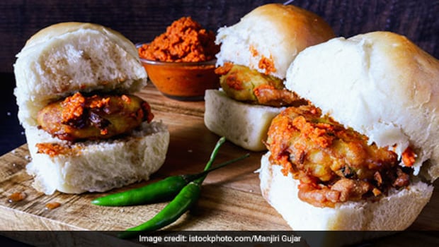 Chicken Vada Pav Ulta Vada Pav And More 5 Vada Pav Recipes You Must