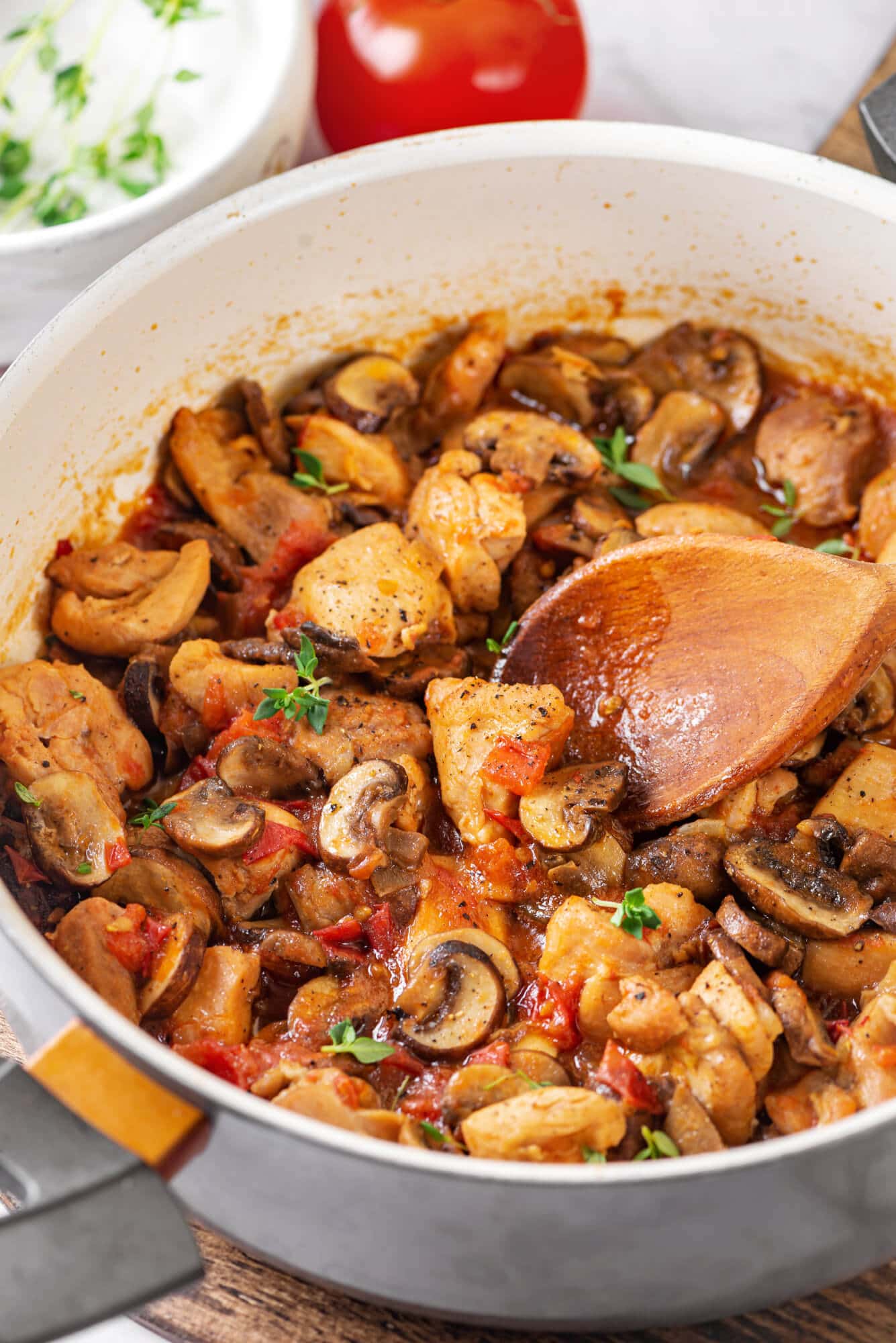 Chicken With Mushrooms In Tomato Sauce All We Eat