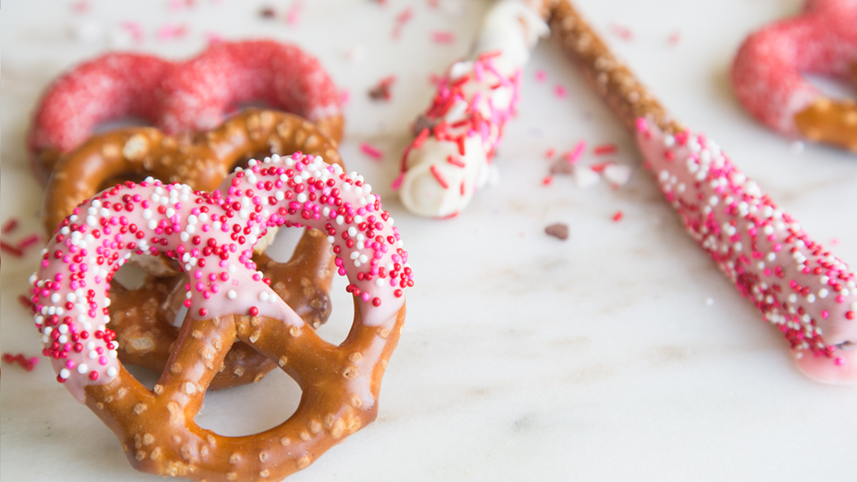 Chocolate Dipped Pretzels Recipe