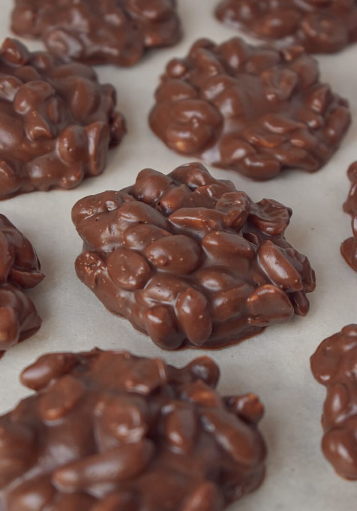 Chocolate Peanut Clusters Recipe Recipe Easy Candy Recipes Peanut