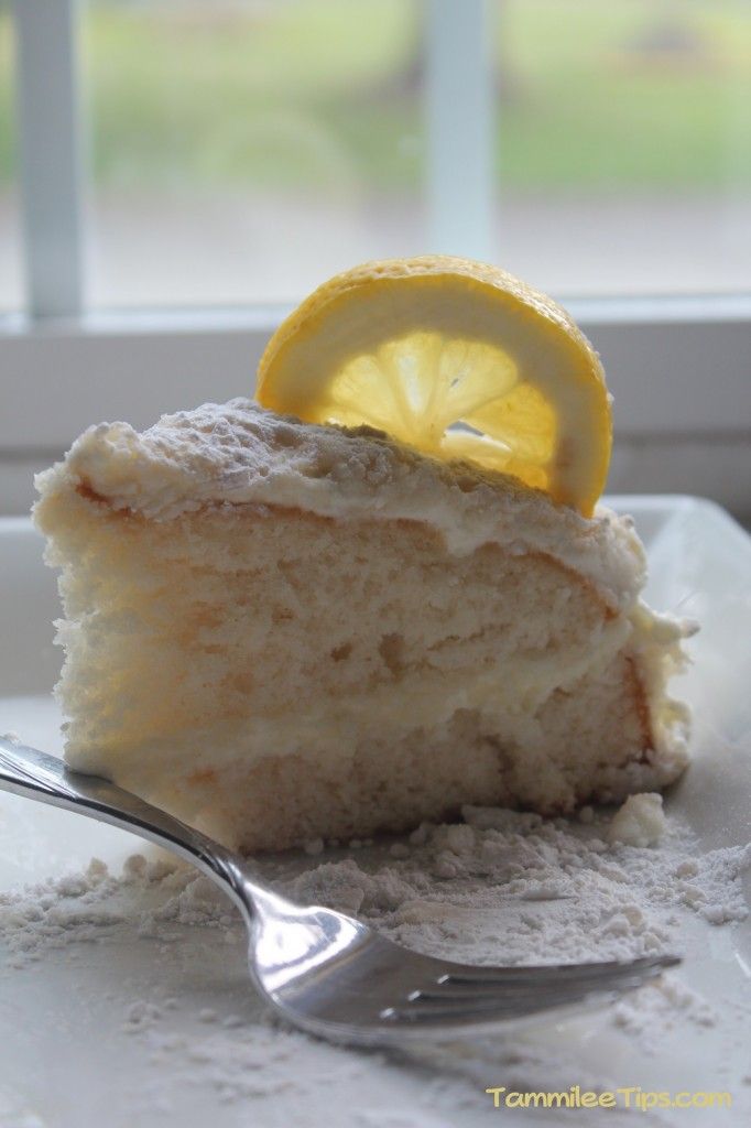 Copy Cat Olive Garden Lemon Cream Cake Recipe