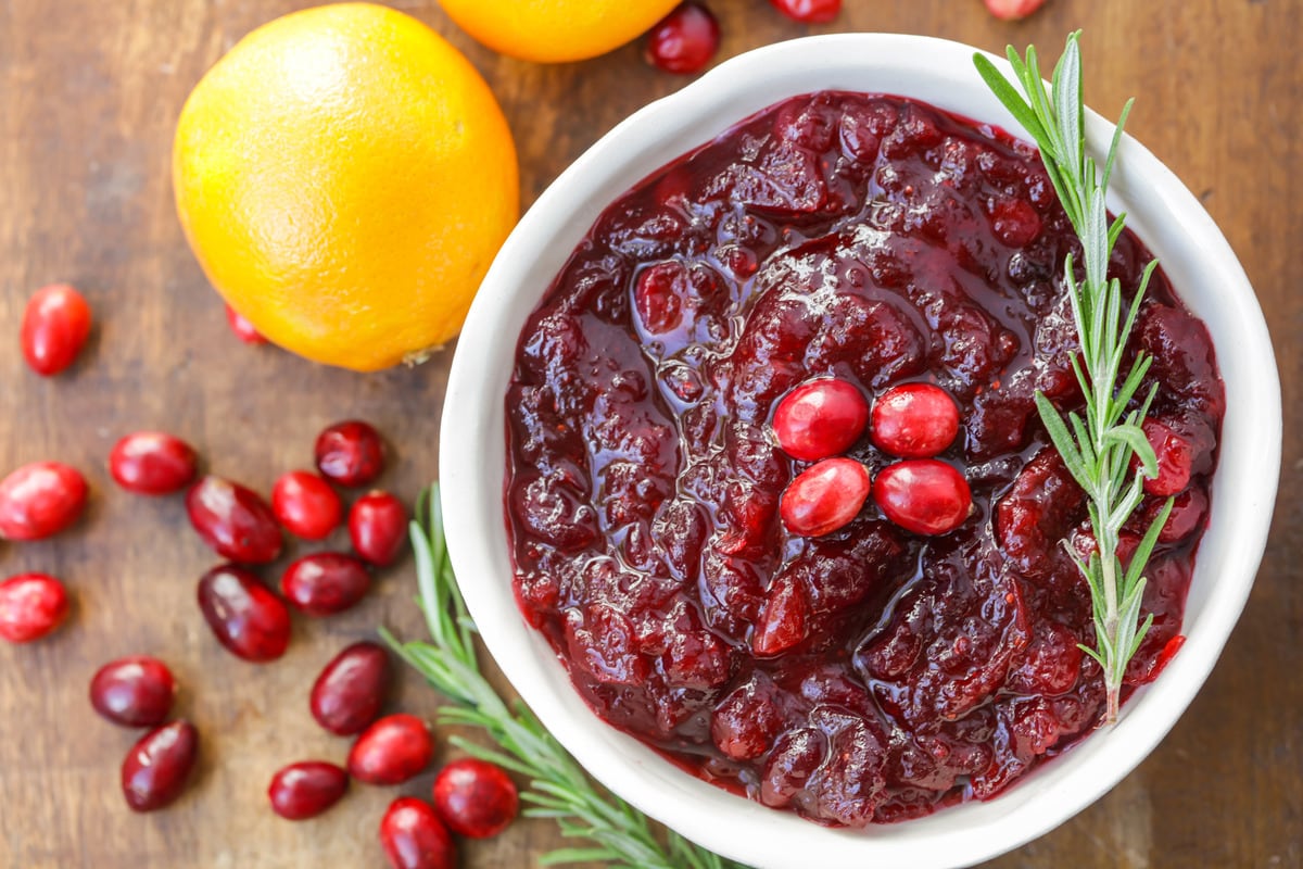 5 Delicious Cranberry Sauce Recipes for Thanksgiving