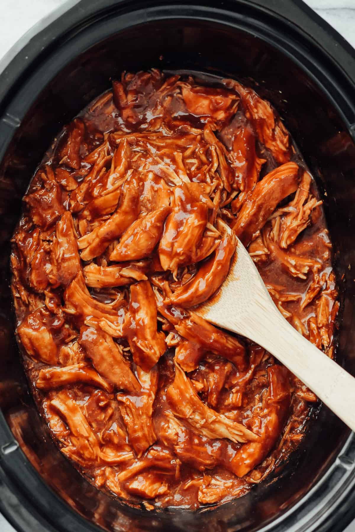 Crockpot Bbq Chicken Is One Of The Best Crock Pot Recipes For Summer Picnics Po Bbq Chicken