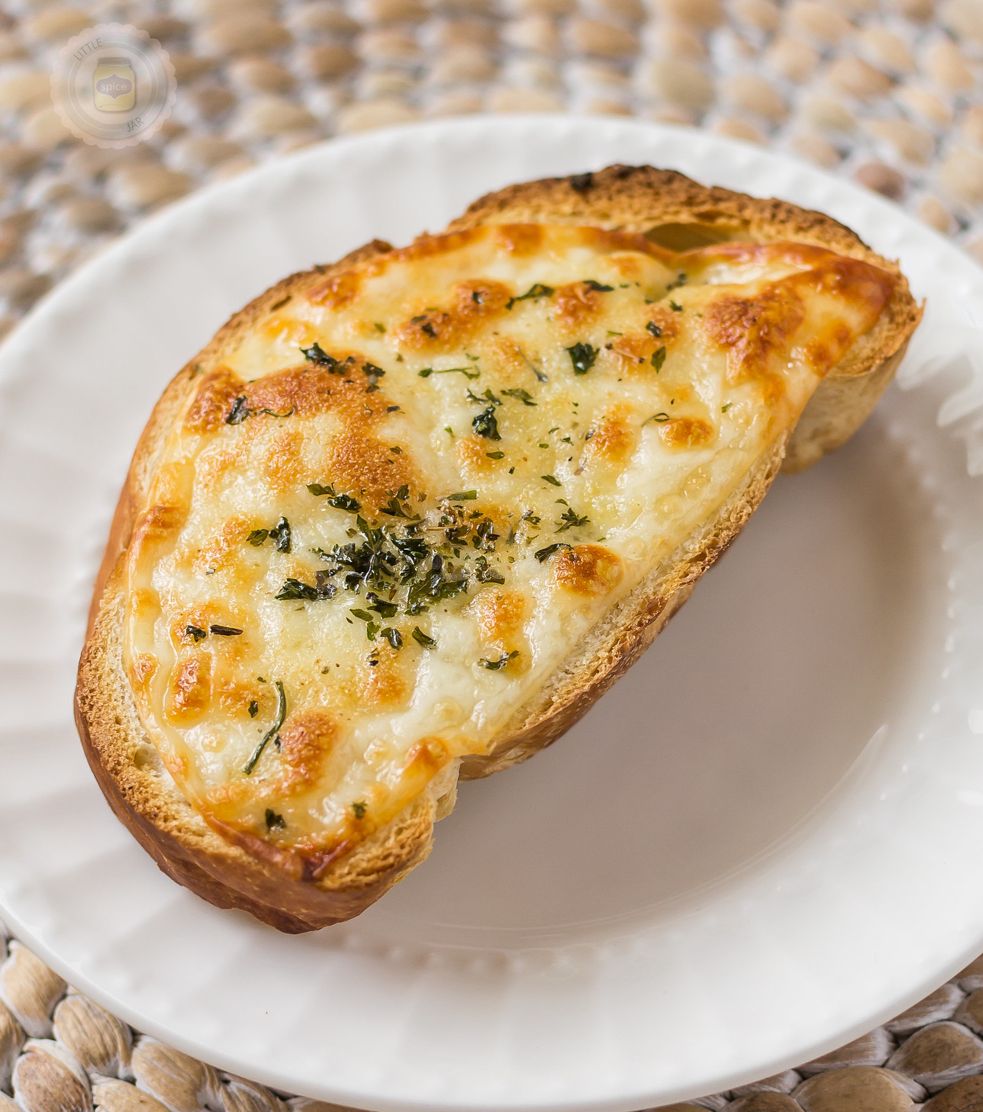 Delicious And Easy Garlic Bread Recipes