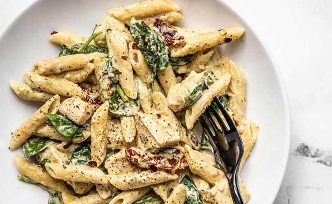 Delicious Creamy Chicken Pesto Pasta