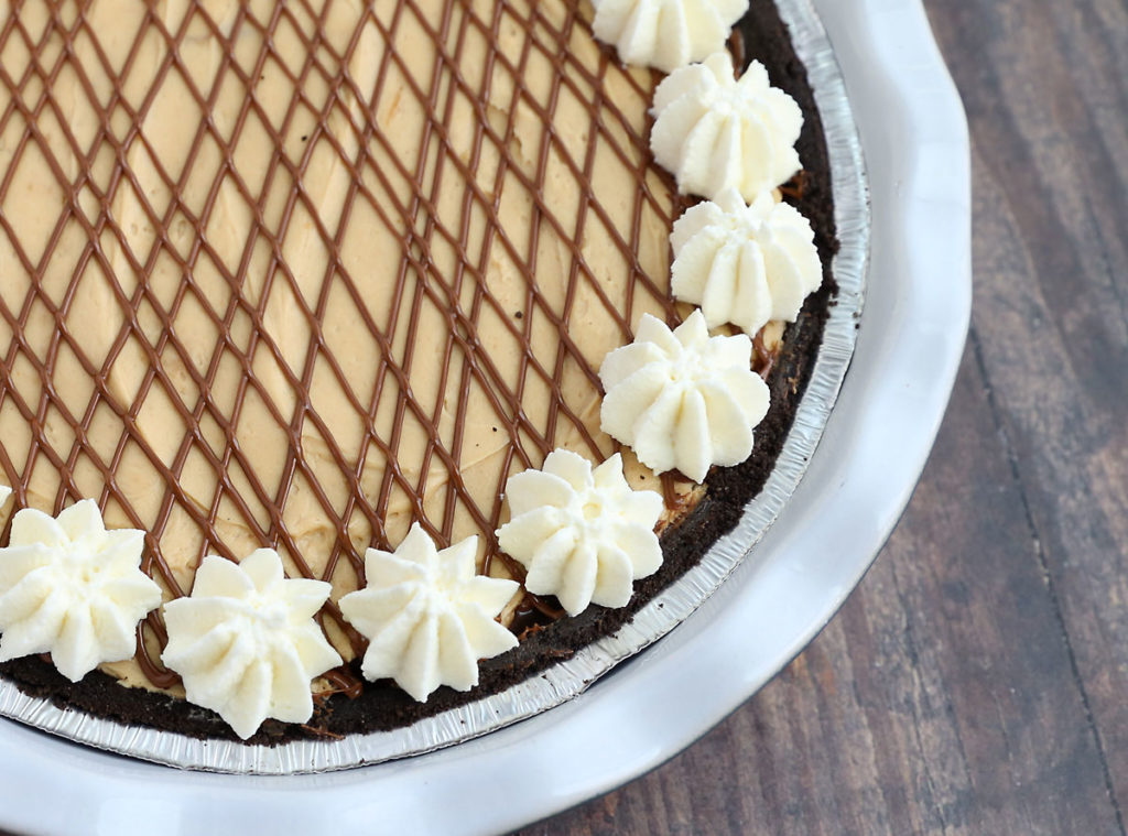 Easy 5 Ingredient Chocolate Peanut Butter Pie It S Always Autumn