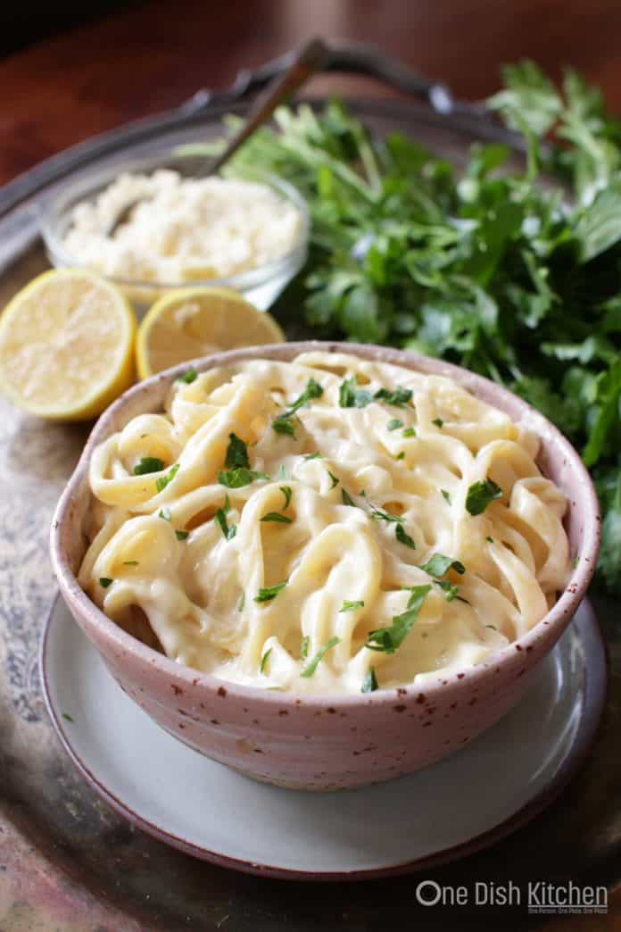 Easy Alfredo Sauce For One One Dish Kitchen