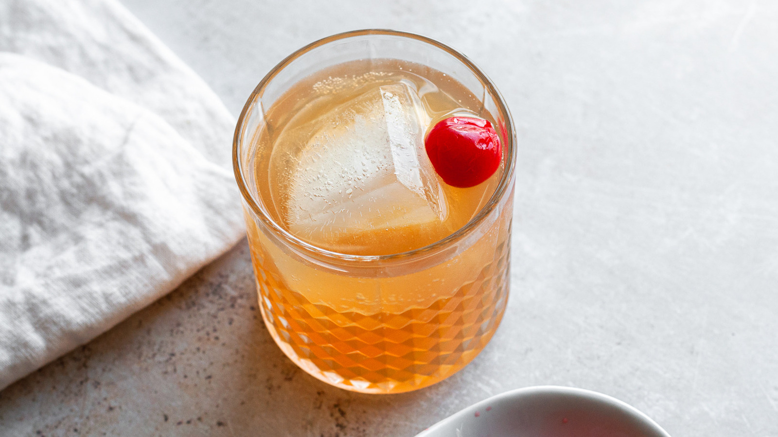 Easy Amaretto Sour Recipe