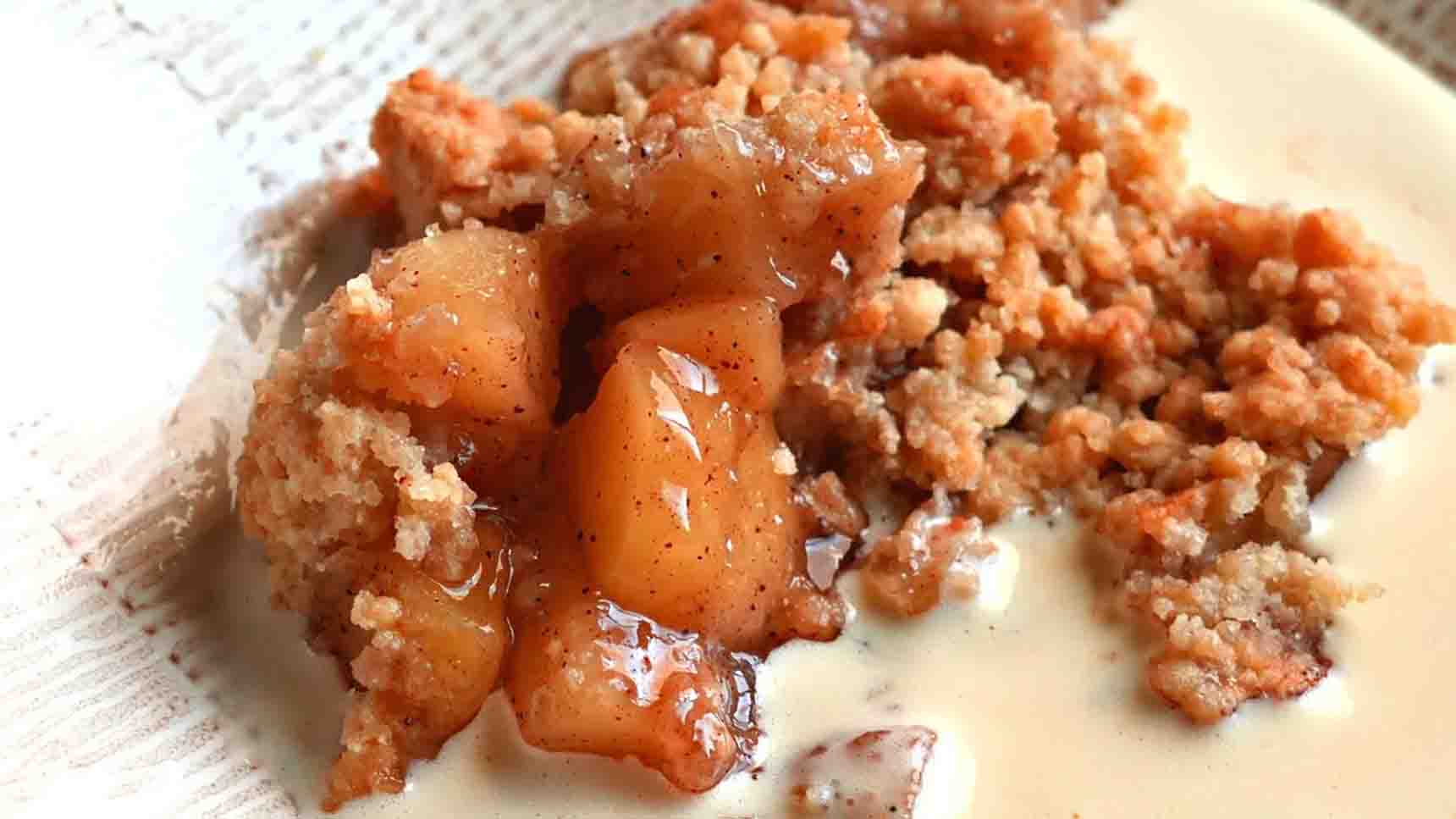 Easy Apple Crumble Recipe Ask Michale Hartte