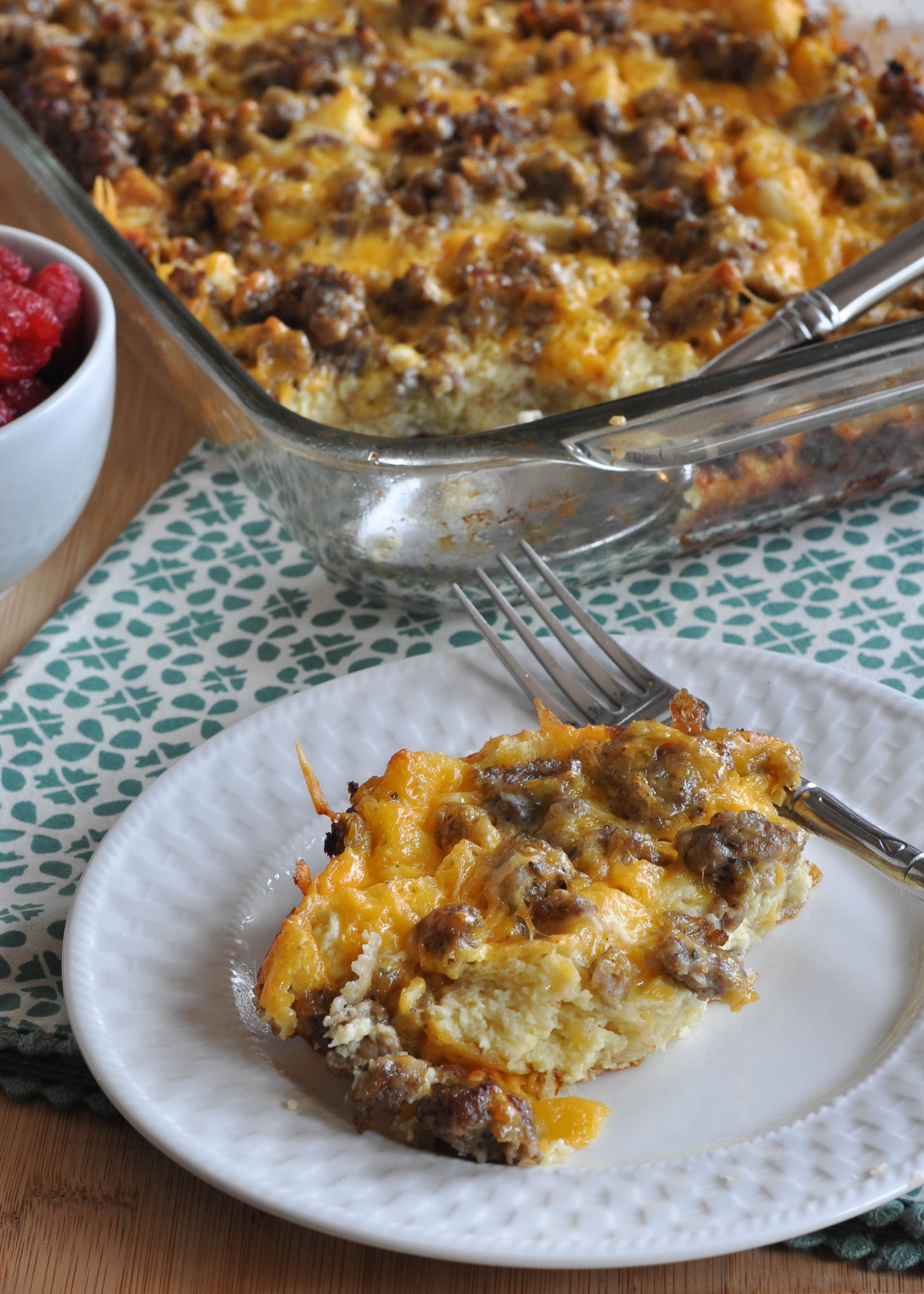 Easy Breakfast Casserole Fit For A Crowd And Can Make Ahead Of Time