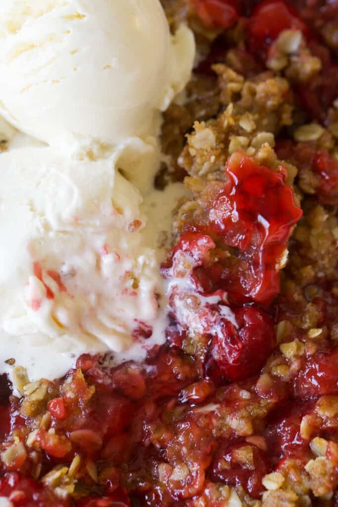 Easy Cherry Crisp Recipe Sugar And Charm